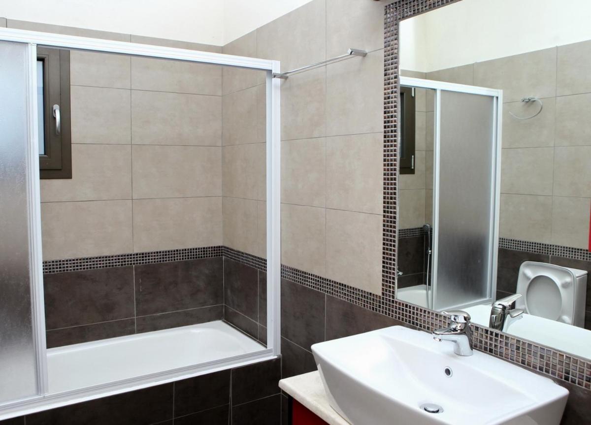 Provenzo And Meliti Villas Lurdáta Kültér fotó