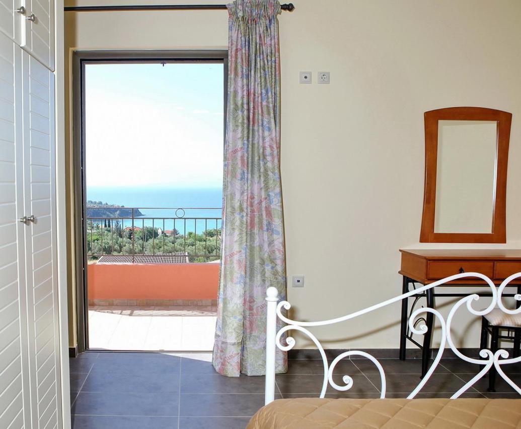 Provenzo And Meliti Villas Lurdáta Kültér fotó